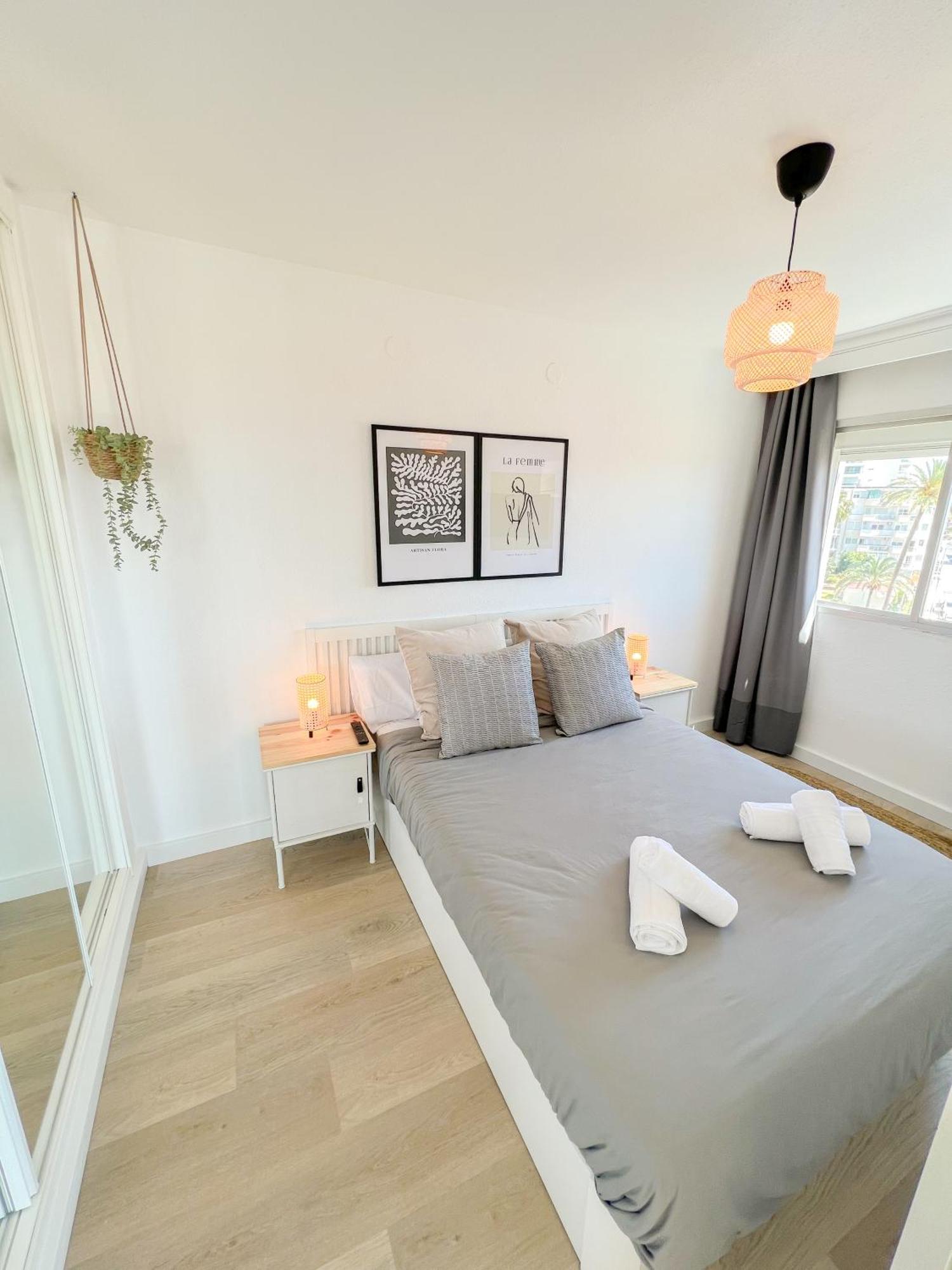 Palm Beach Aparment Sea Views توريمولينوس المظهر الخارجي الصورة