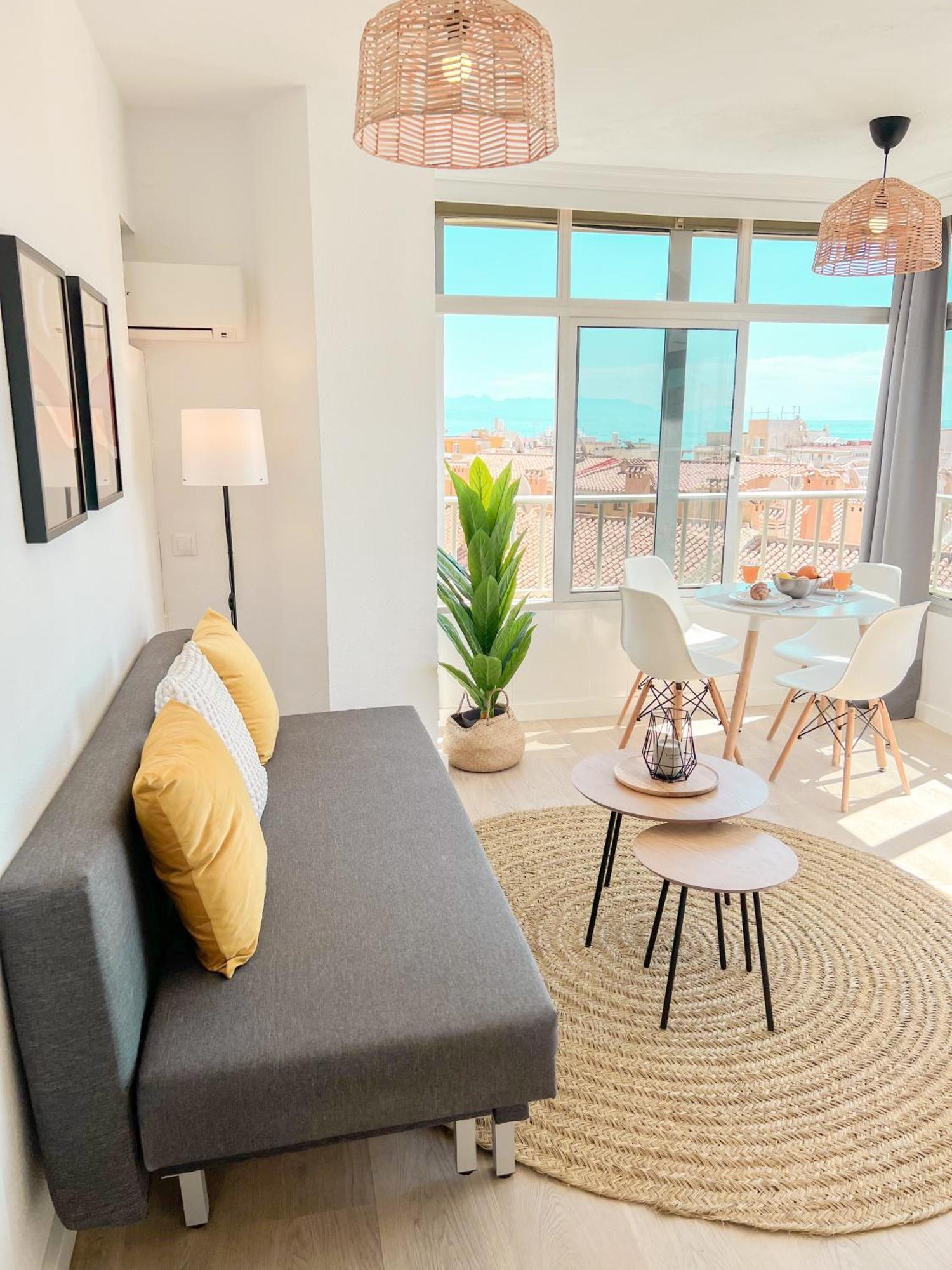 Palm Beach Aparment Sea Views توريمولينوس المظهر الخارجي الصورة